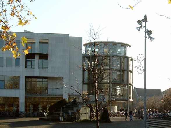 Staats- und Universittsbibliothek Gttingen 8 Av45